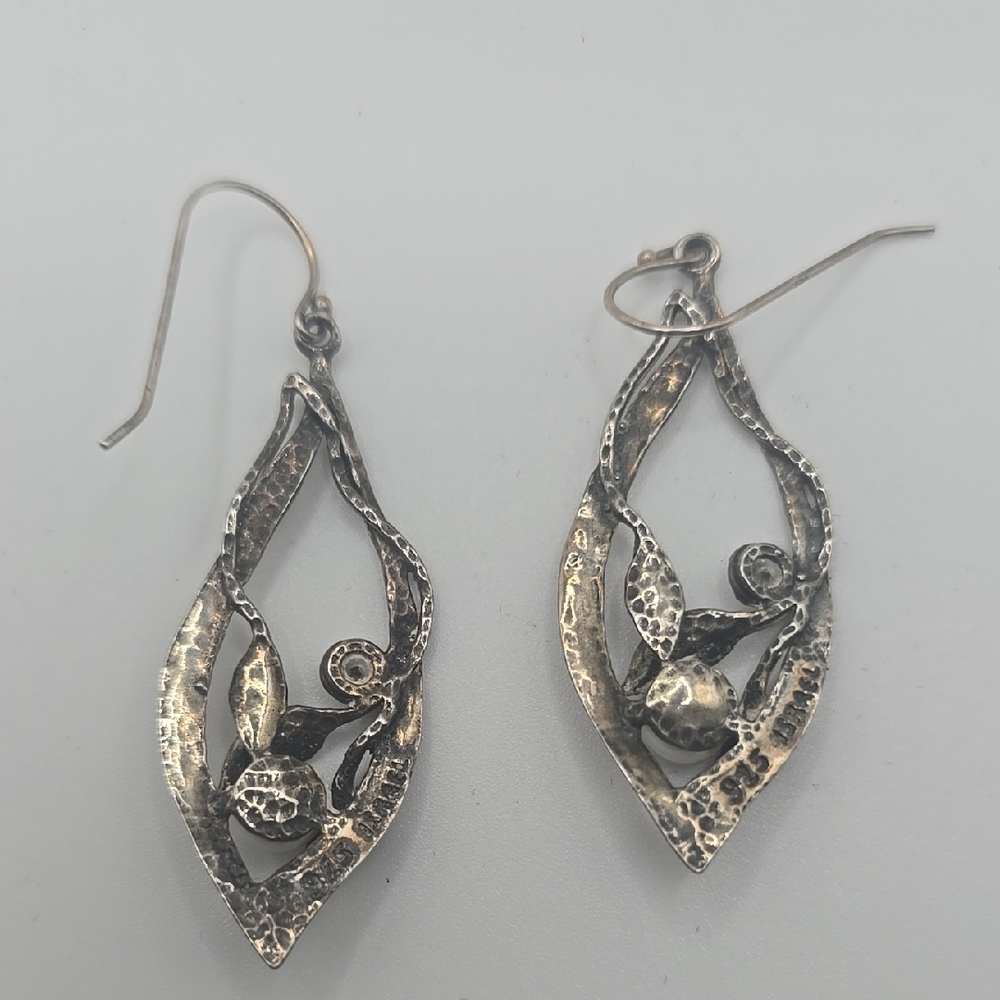 Noa Zuman Earrings Israel Hammered Sterling Silver Modernist Leaf With Perl - Picture 5 of 5